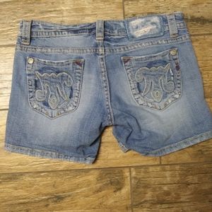 Mek jean shorts size 27